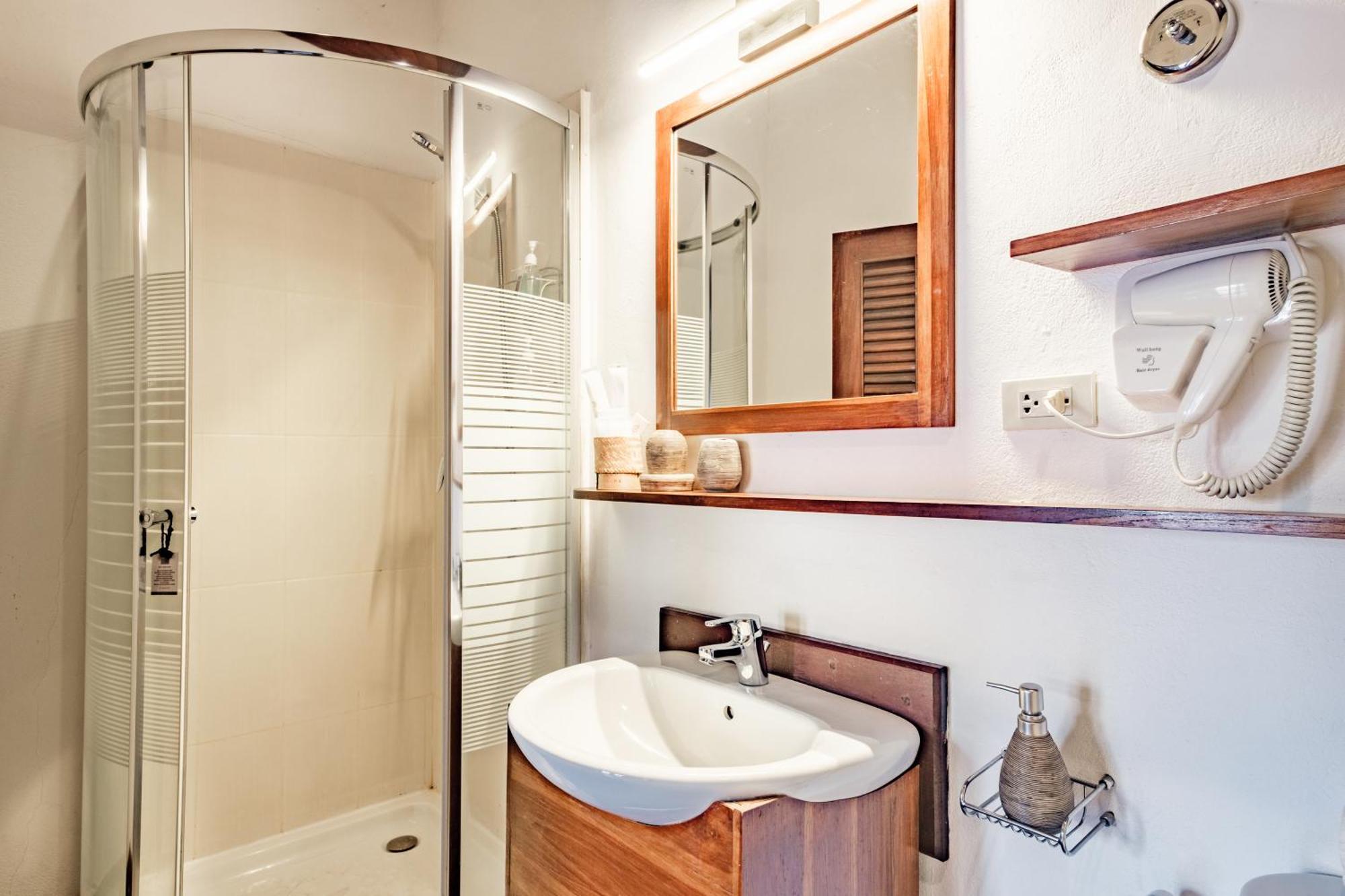 Sanctuary Hotel Luang Prabang Exterior photo